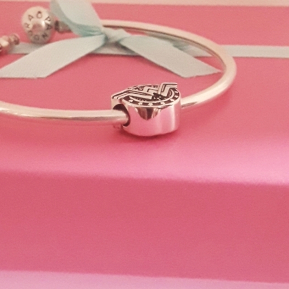 925 Sterling Silver WONDER WOMAN charm Pandora compatible - Picture 5 of 5
